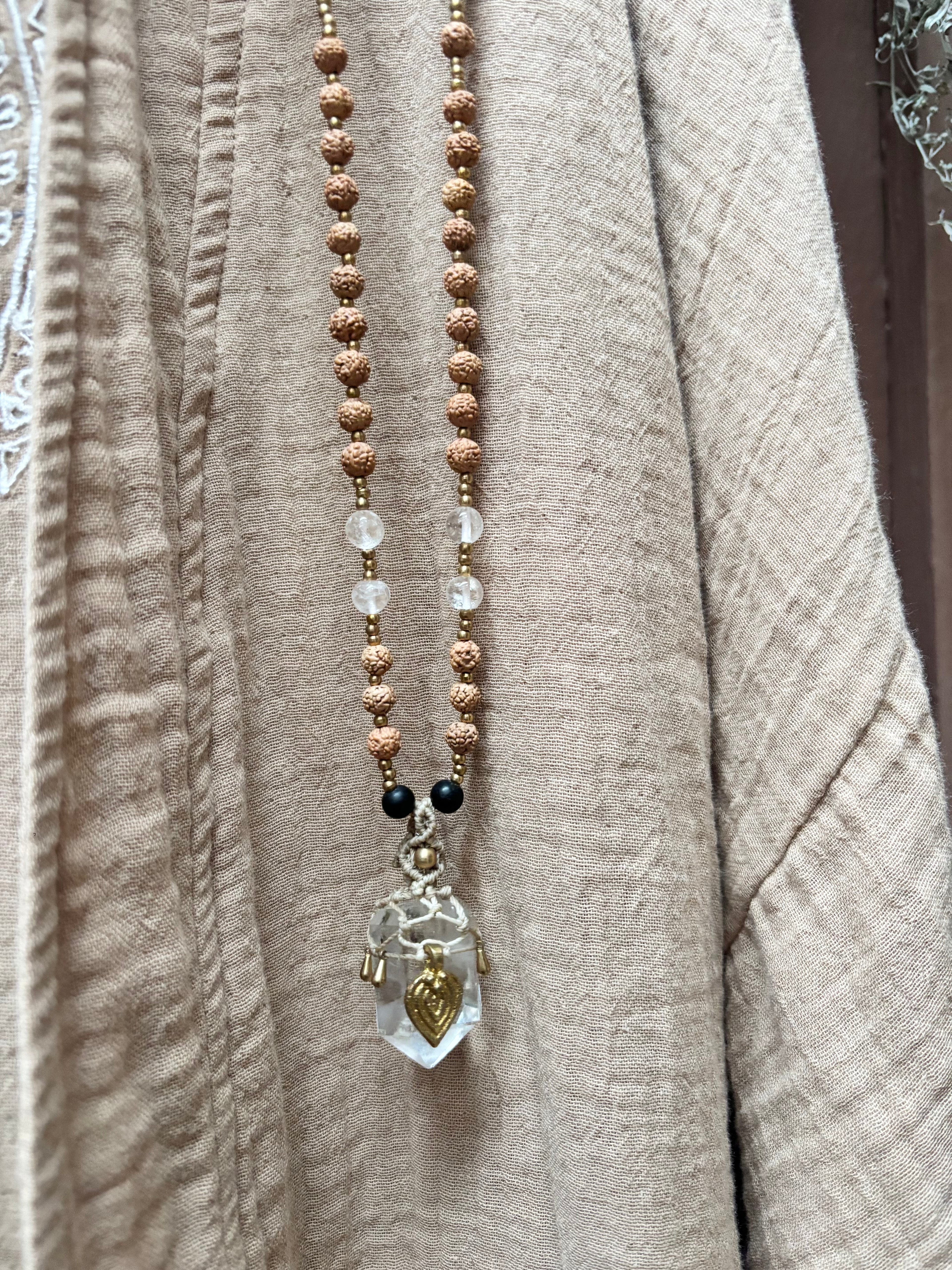 Mala Rudraksha Bergkristall