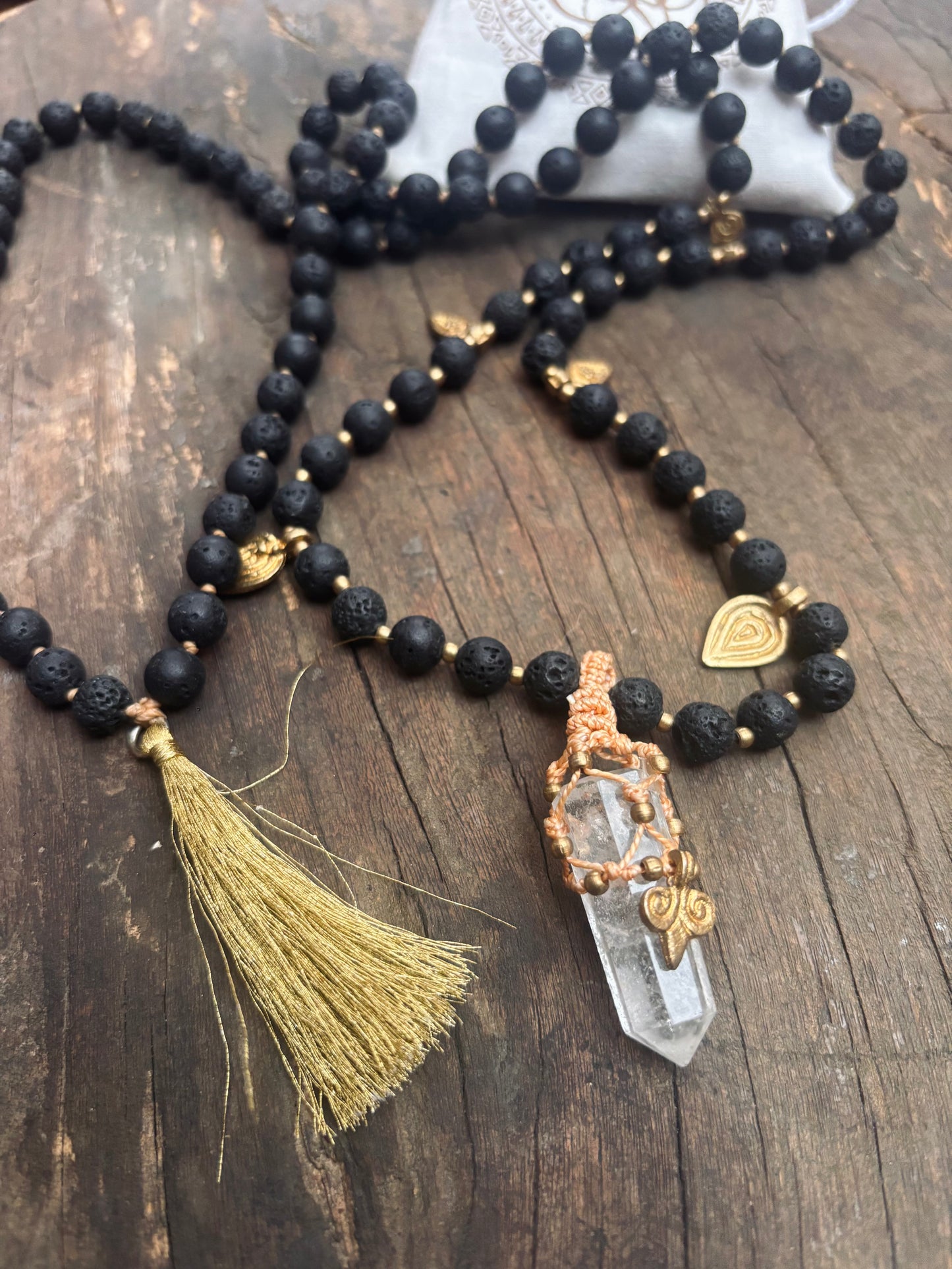 Mala - Lava & Bergskristall