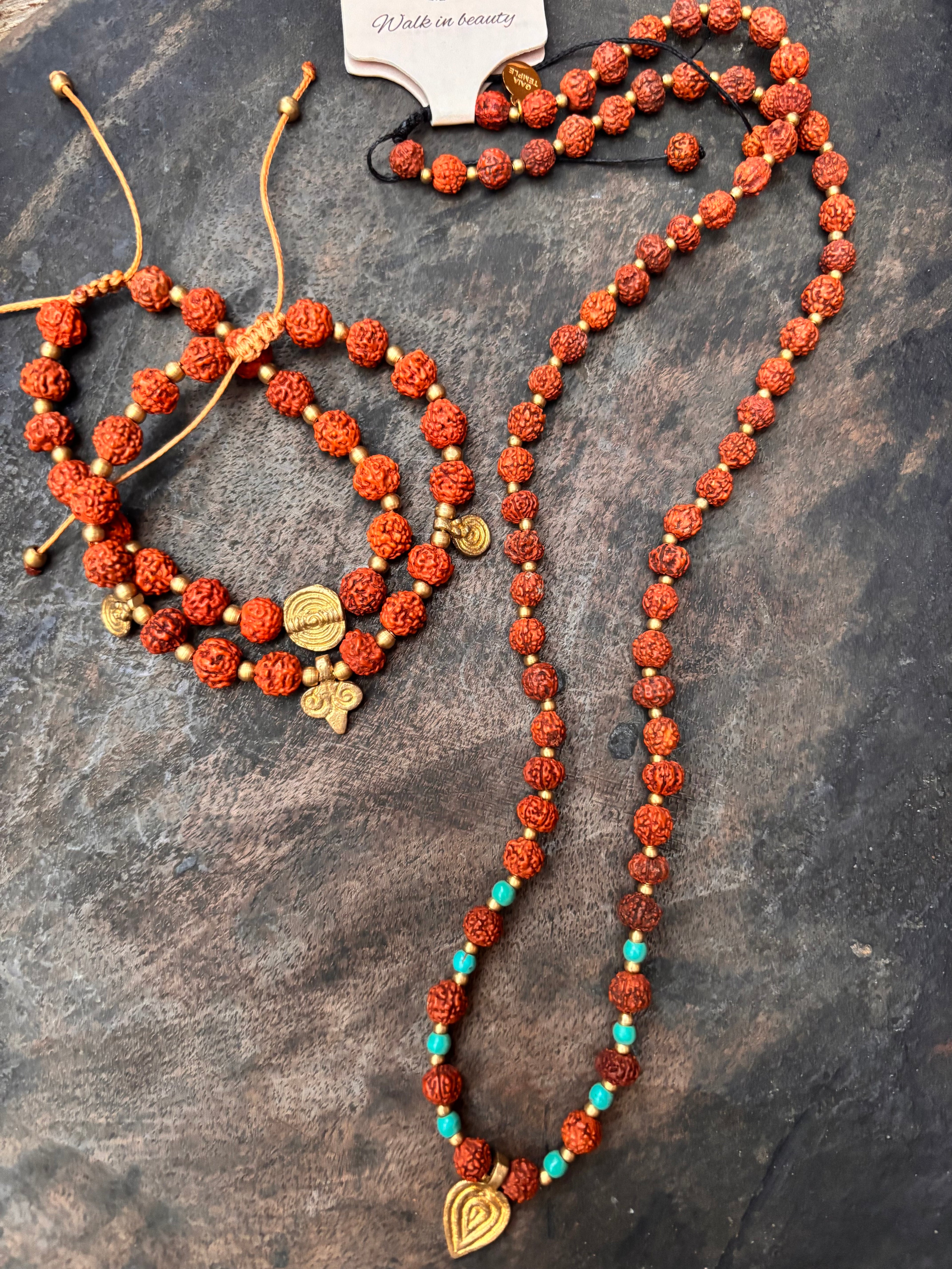 Halsband Rudraksha