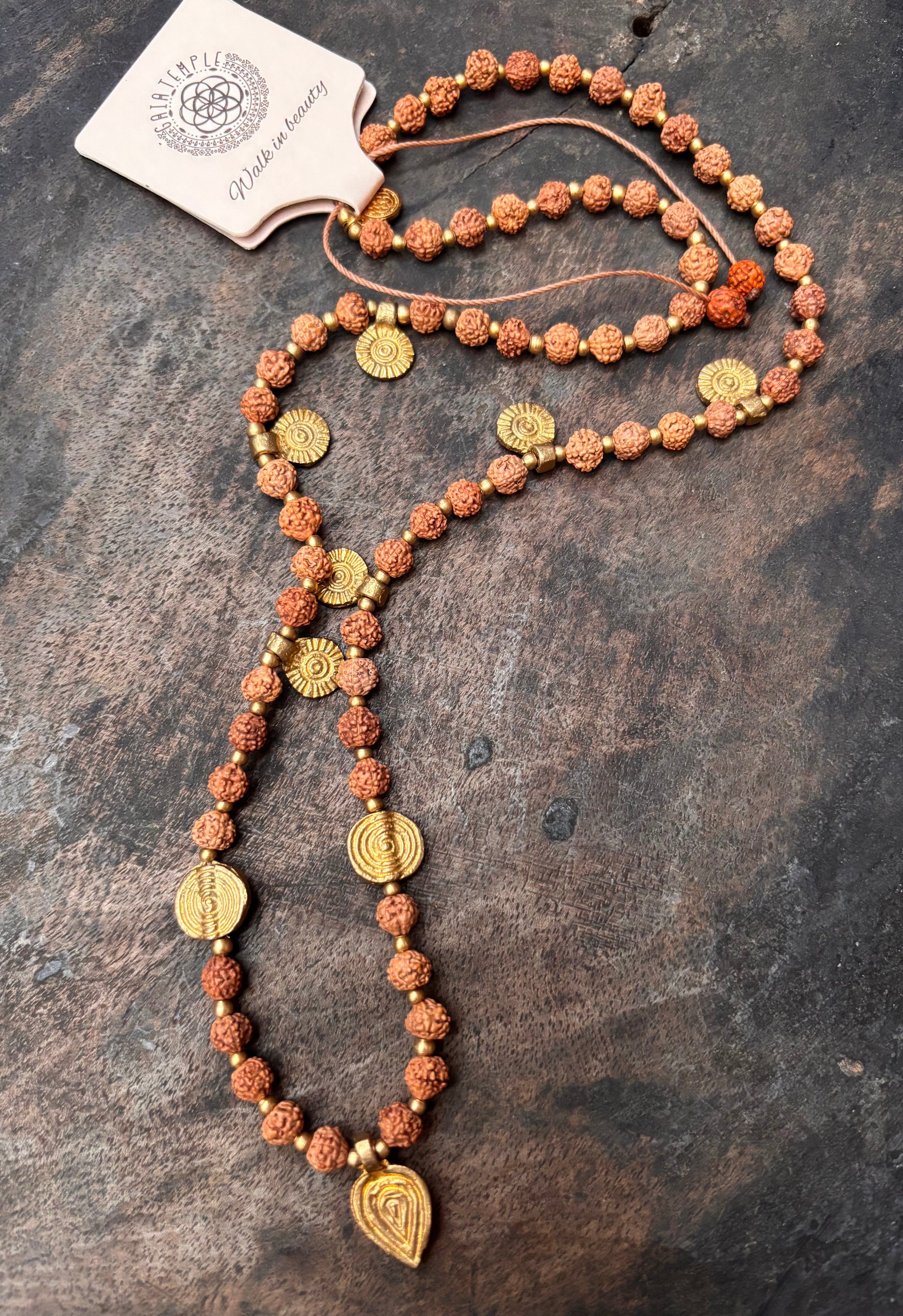 Halsband Rudraksha