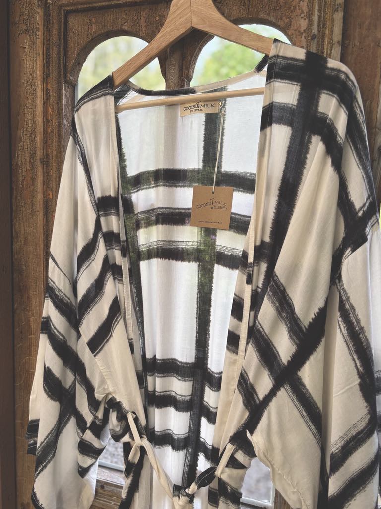 Kimono Black Stripe Coconut milk